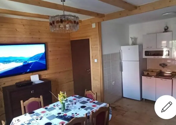 Srna Chalet